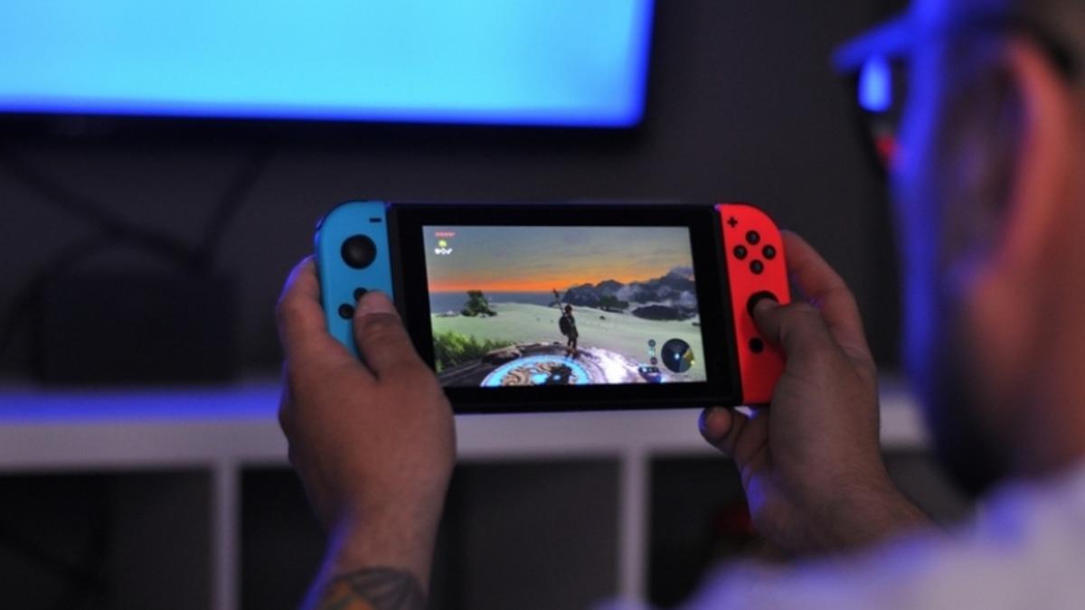 Qualcomm, Nintendo Switch Benzeri Bir Taşınabilir Oyun Konsolu Geliştiriyor