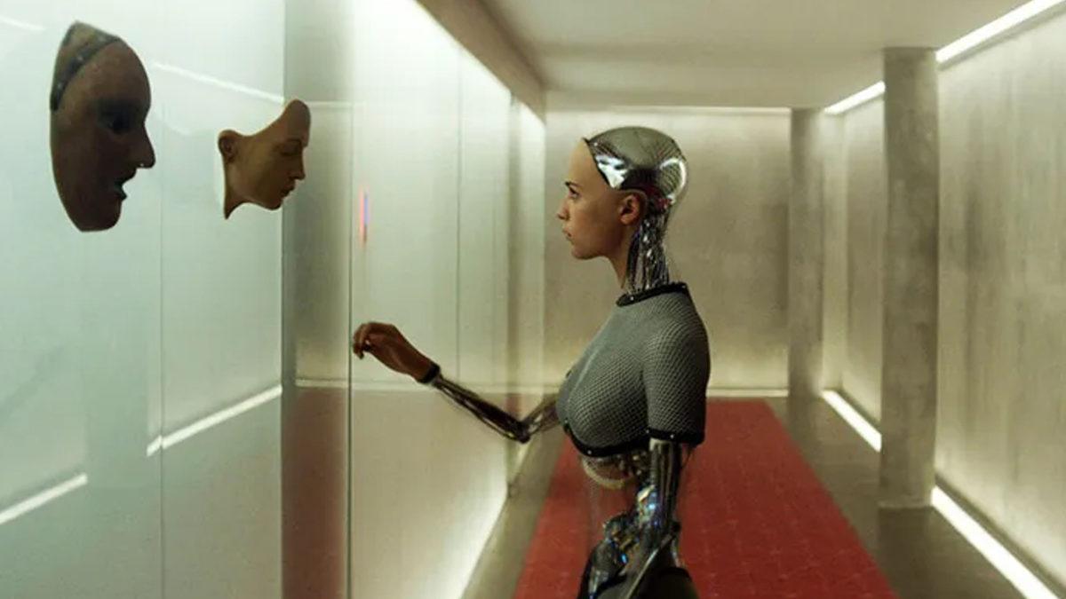 Google’ın Yapay Zekası, İnsan Olduğuna İnanmaya Başladı: ’Bir İnsan Gibi Mutlu ve Üzgün Hissedebiliyorum’