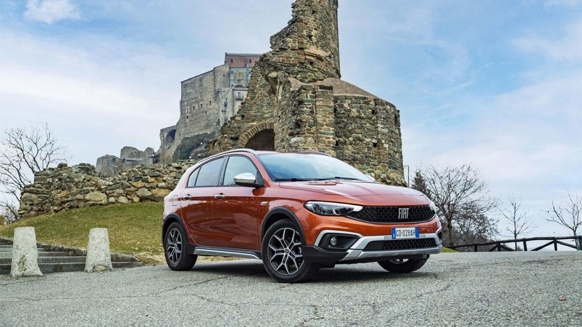 Ailen Büyük Kardeşi: 2023 Fiat Egea Cross Fiyatı Listesi ve Dikkat Çeken Özelliklerini Anlattık