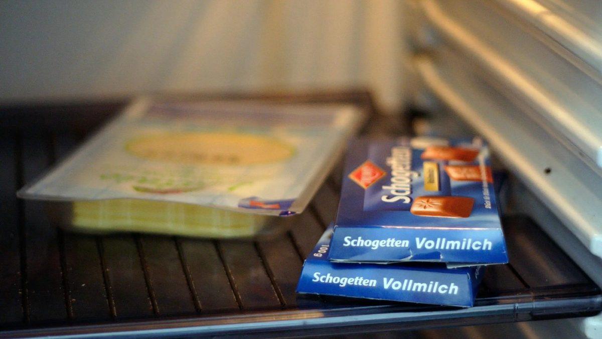 Çikolataların Üzerinde Neden Beyaz İzler Oluşur? Tüketmek Sağlıklı mı?