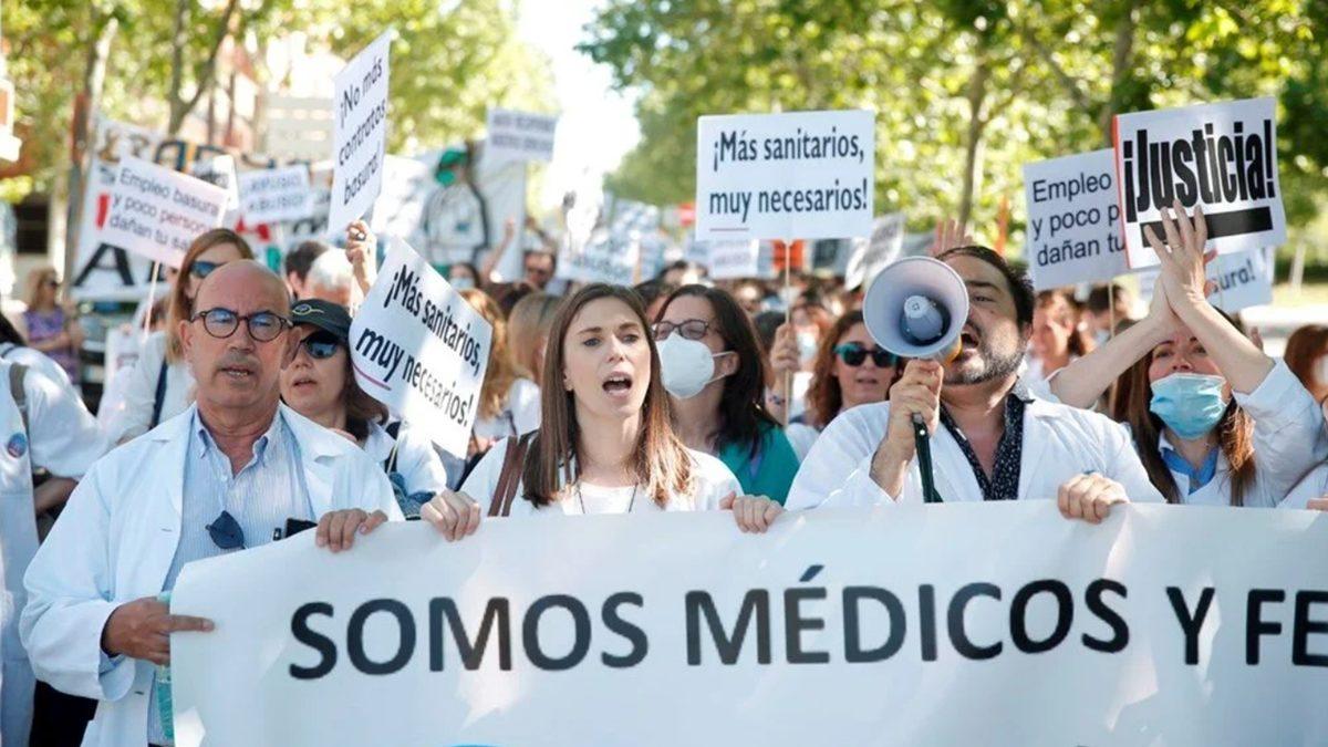 Doktorların Toplu Olarak İş Bırakma Eylemi Düzenlemeleri 