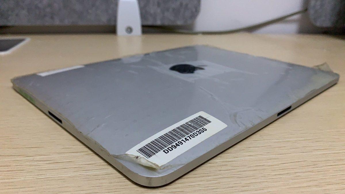 İlk Nesil iPad’in Çift Bağlantı Girişli Prototip Fotoğrafları Ortaya Çıktı