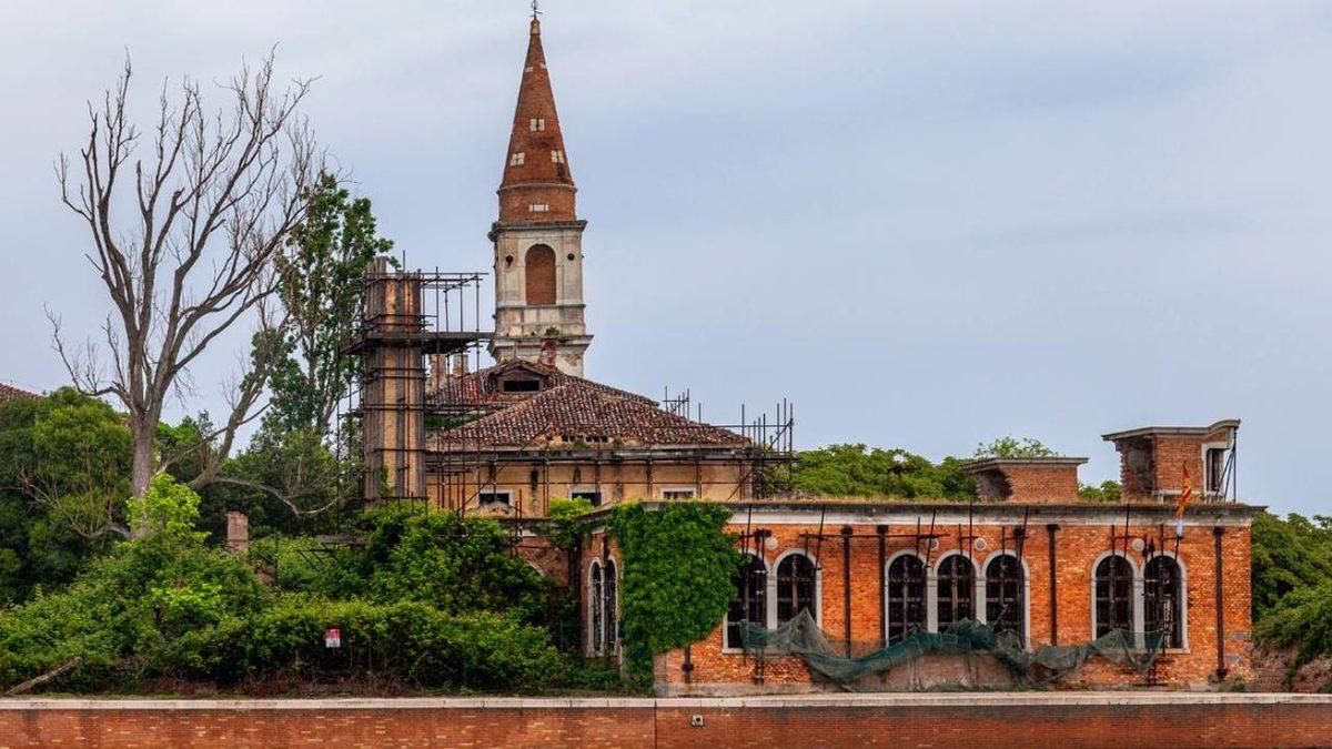 Ziyaret Etmenin Yasak Olduğu, Binlerce İnsana Mezar Olan ’Hayaletli Ada’ Poveglia’nın Gerçek Hikayesi