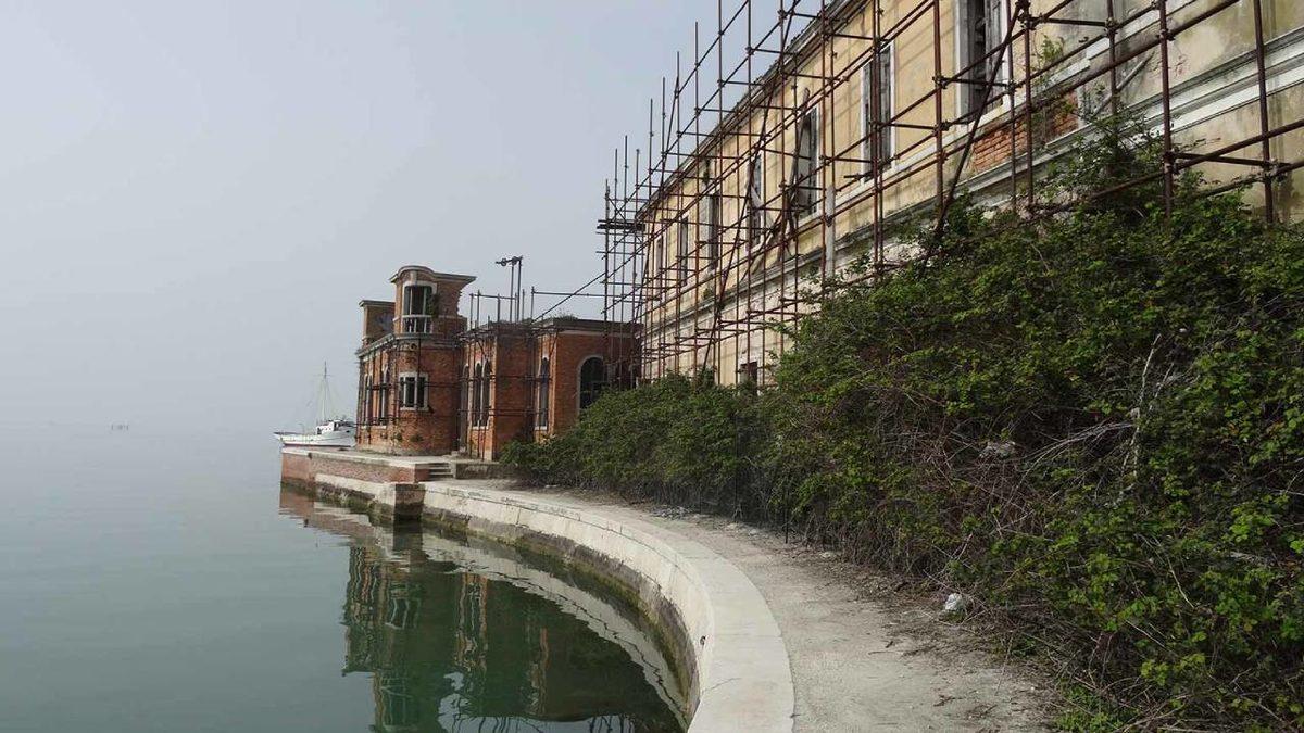 Ziyaret Etmenin Yasak Olduğu, Binlerce İnsana Mezar Olan ’Hayaletli Ada’ Poveglia’nın Gerçek Hikayesi