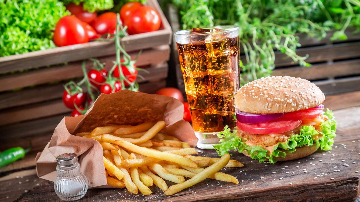 Yiyecek Etiketlerinde Gördüğümüz ’KCAL’ Değeri Nedir, Kaloriden Ne Farkı Var?