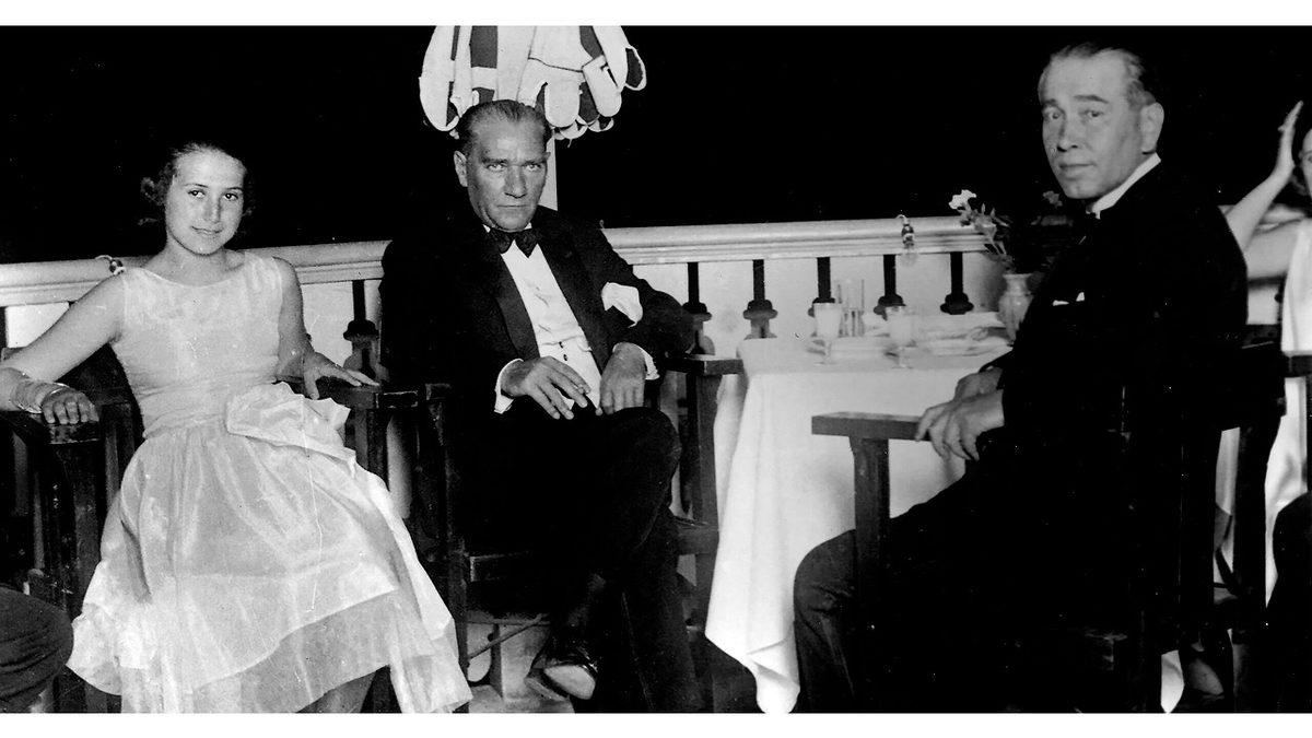 Ulu Önder Mustafa Kemal Atatürk’ün Ölümsüz Eseri Nutuk’tan Alıntılanmış, Geleceğe Işık Tutan 21 Sözü