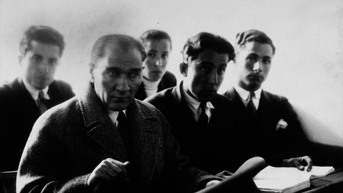 Ulu Önder Mustafa Kemal Atatürk’ün Ölümsüz Eseri Nutuk’tan Alıntılanmış, Geleceğe Işık Tutan 21 Sözü