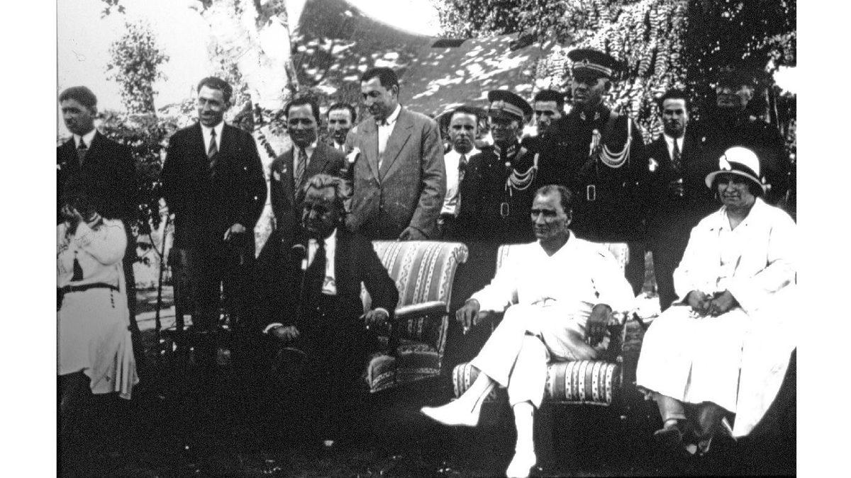 Ulu Önder Mustafa Kemal Atatürk’ün Ölümsüz Eseri Nutuk’tan Alıntılanmış, Geleceğe Işık Tutan 21 Sözü