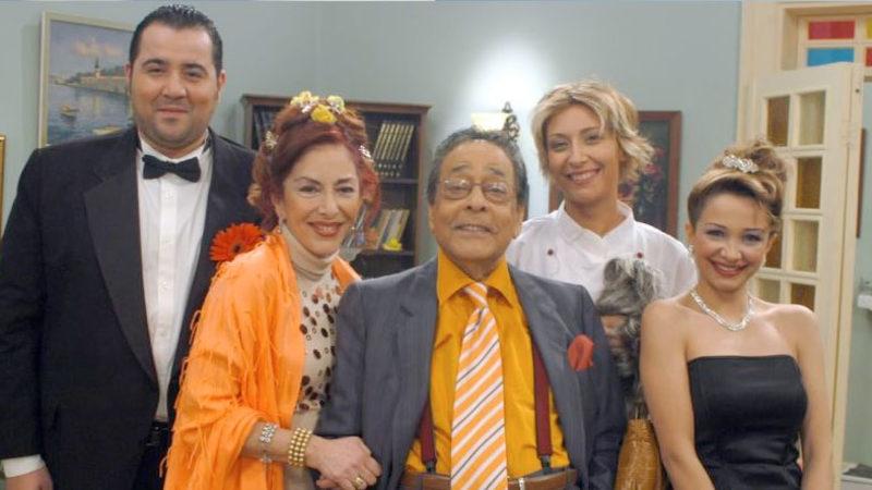 Biraz da Gülelim Canım: Sıra Dışı Aileleri Konu Alan Birbirinden Komik 10 Sitcom Dizisi