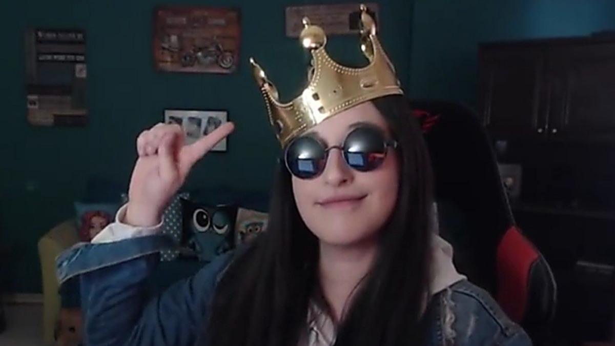 Linç Tayfanın Yeni Hedefi Olan Pqueen, Twitter Hesabını Gizlemek Zorunda Kaldı