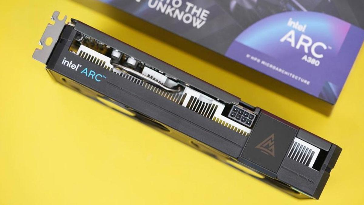 Intel Masaüstü Ekran Kartının Fiyatı Belli Oldu: NVIDIA ve AMD’den 3 Kat Pahalı!