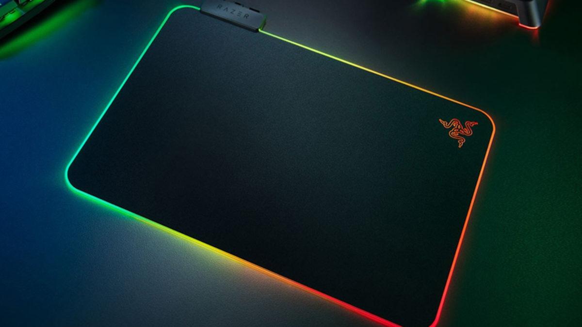 Oyun Zevkinizi Katlayıp Masanıza Renk Katacak 8 Kaliteli RGB Mousepad Tavsiyesi