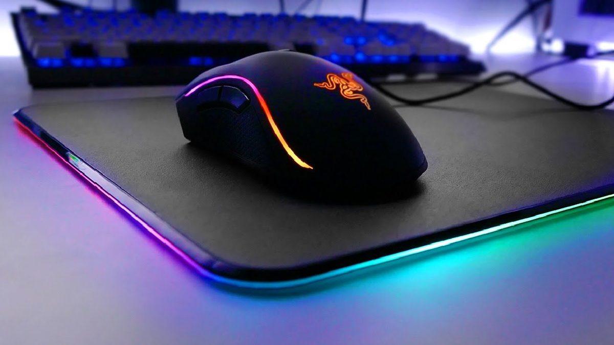 Oyun Zevkinizi Katlayıp Masanıza Renk Katacak 8 Kaliteli RGB Mousepad Tavsiyesi