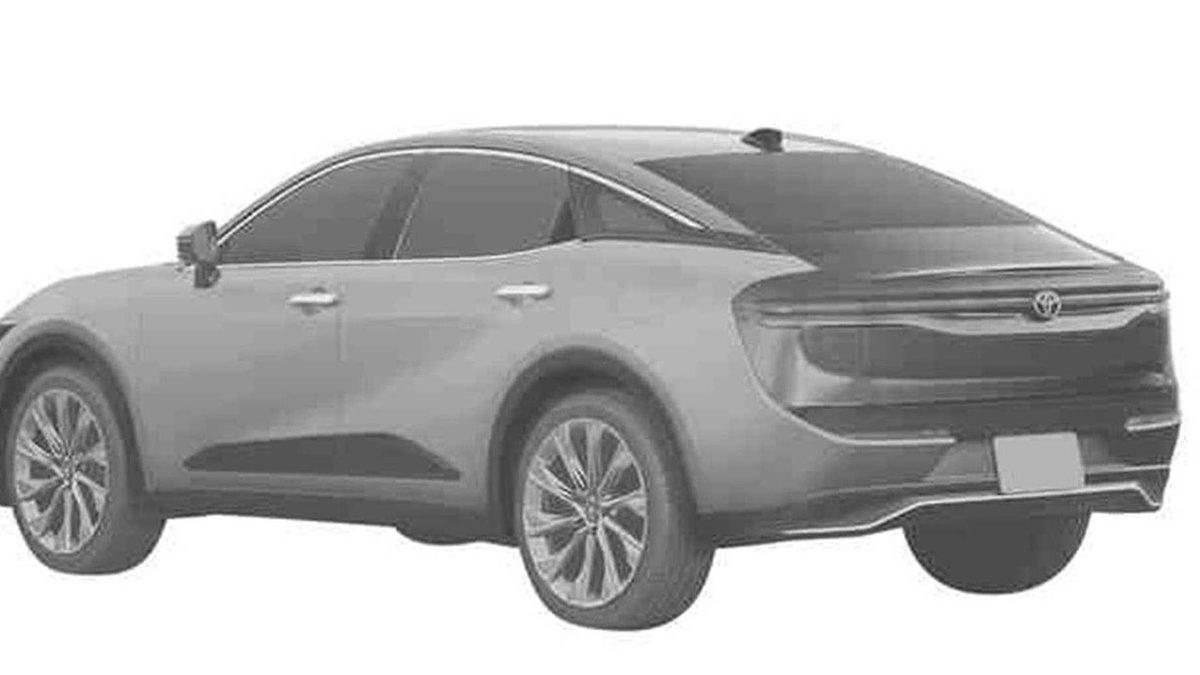 E Bu Bildiğin Honda Civic: 2023 Model Toyota Crown’ın Tasarımı Ortaya Çıktı!