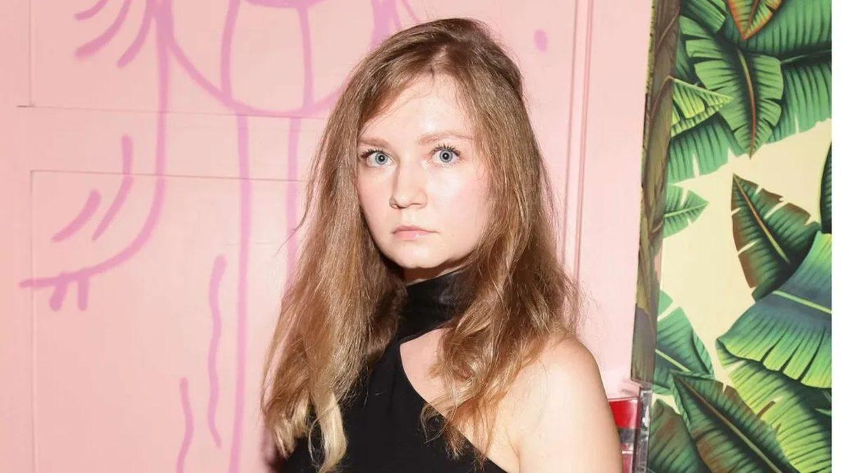 Bir Asalak Gibi Zengin İnsanların Sırtından Geçinen Anna Sorokin’in Netflix’e de Uyarlanan Sıra Dışı Hikâyesi