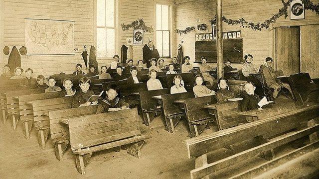 İlk Kimin Aklına Geldi Okula Gitmek: Modern Eğitim Sistemi ve Okulları Kim, Neden ve Nasıl İcat Etti?