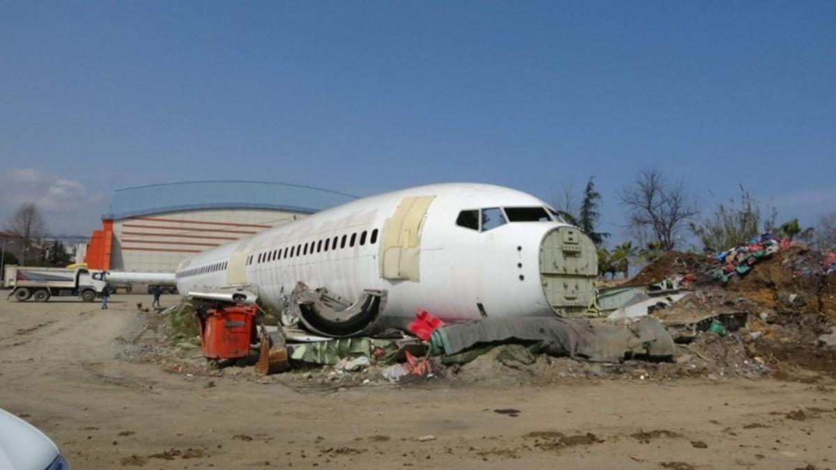 Trabzon’da Pistten Çıkan Uçağın Pide Salonu Olmasına Sosyal Medyadan Gelen Tepkiler