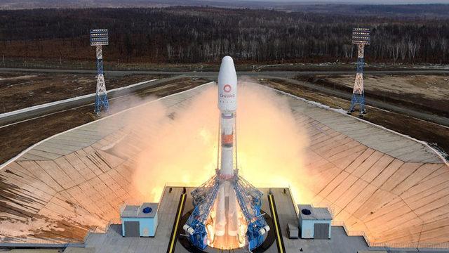 Starlink’e ’Rakip’ Geliyor: OneWeb, Uzaydan İnternet Hizmeti İçin Uydu Sayısını Artırıyor