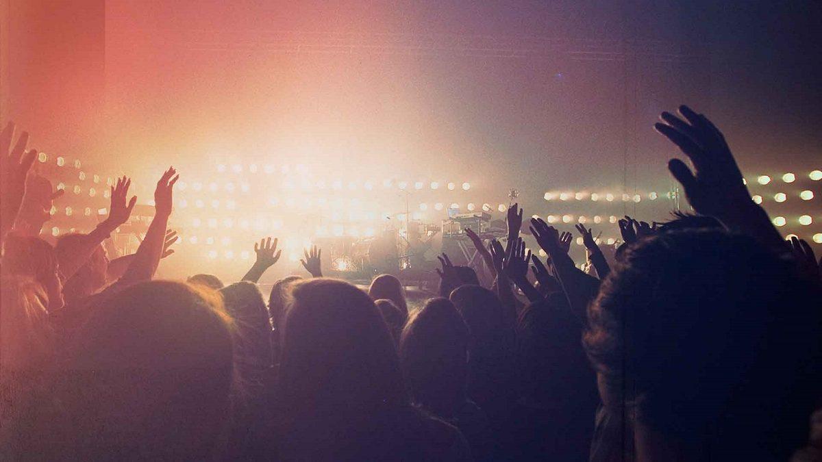 Dinlediği Her Şarkıyı Adeta Yaşayanlar Toplansın: Müzik Dinlemenin Davranışlarımızı Nasıl Etkilediğini Anlatıyoruz!