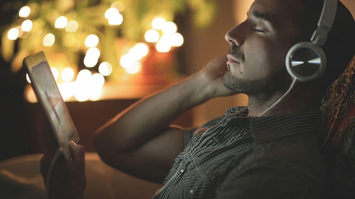 Dinlediği Her Şarkıyı Adeta Yaşayanlar Toplansın: Müzik Dinlemenin Davranışlarımızı Nasıl Etkilediğini Anlatıyoruz!