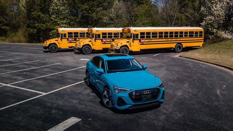 Audi, Okul Bölgelerinde Güvenli Sürüş İçin ’Araçtan Her Şeye’ Teknolojisini Test Etmeye Başlıyor