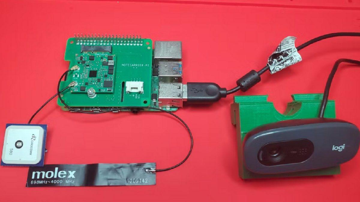 Sokaktaki Çöpleri Tek Tek Tespit Edip Haritada Gösteren Yapay Zeka Geliştirildi: Hem de Basit Bir Webcam ile… [Video]