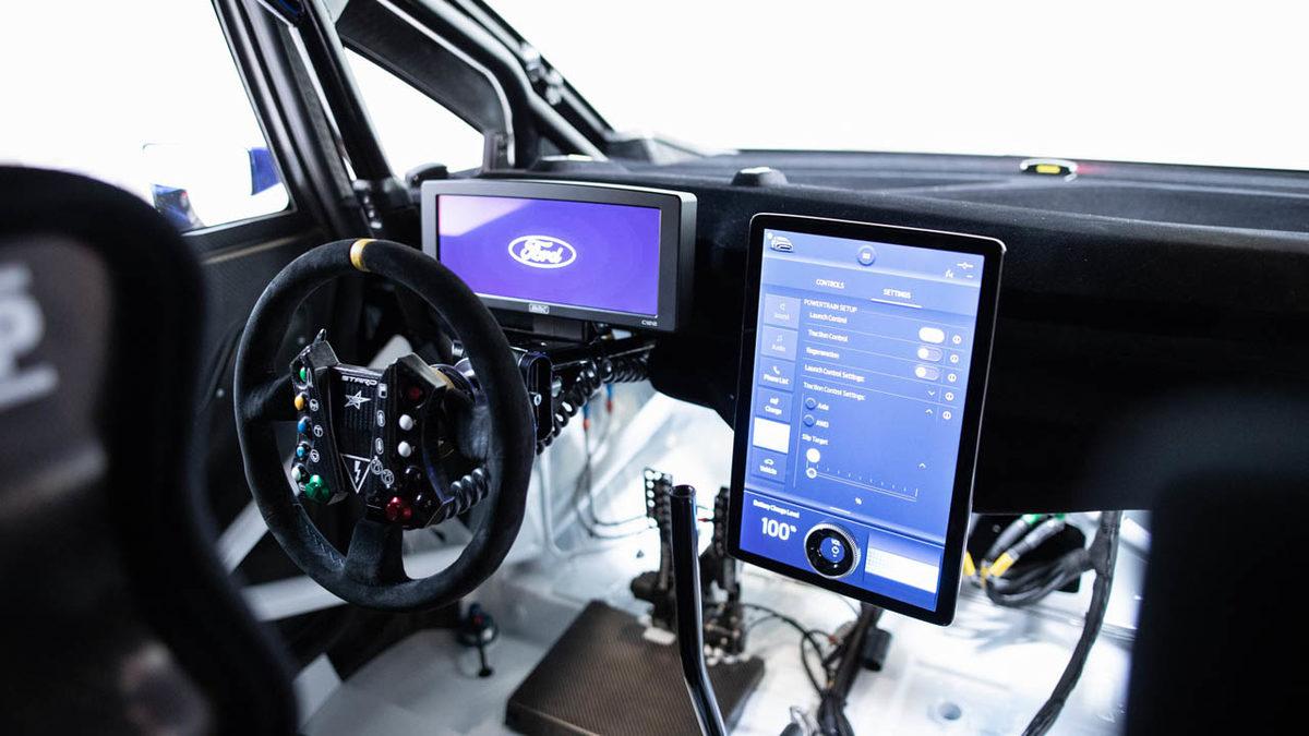 Türkiye’de Üretilecek E-Transit Custom’dan 2000 Beygirlik Canavar Yaratıldı: Şimdiye Kadarki En Hızlı Transit! [Video]