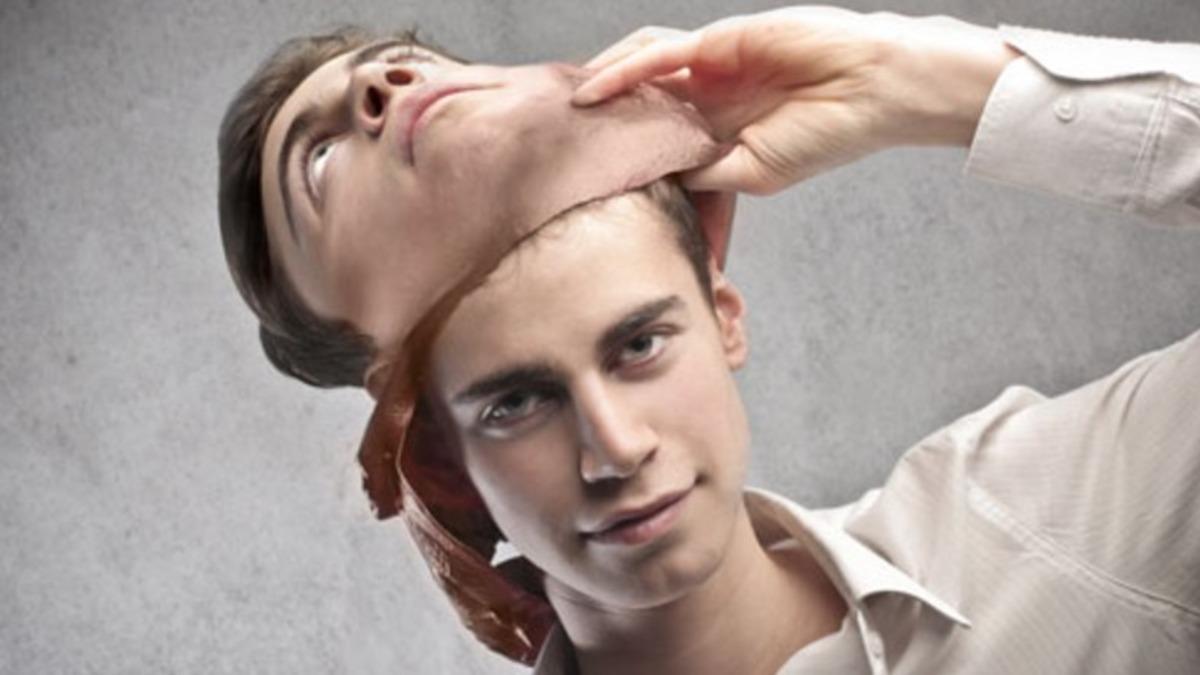 Karşınızdaki İnsanın Size Yalan Söyleyip Söylemediğini Nasıl Anlarsınız?