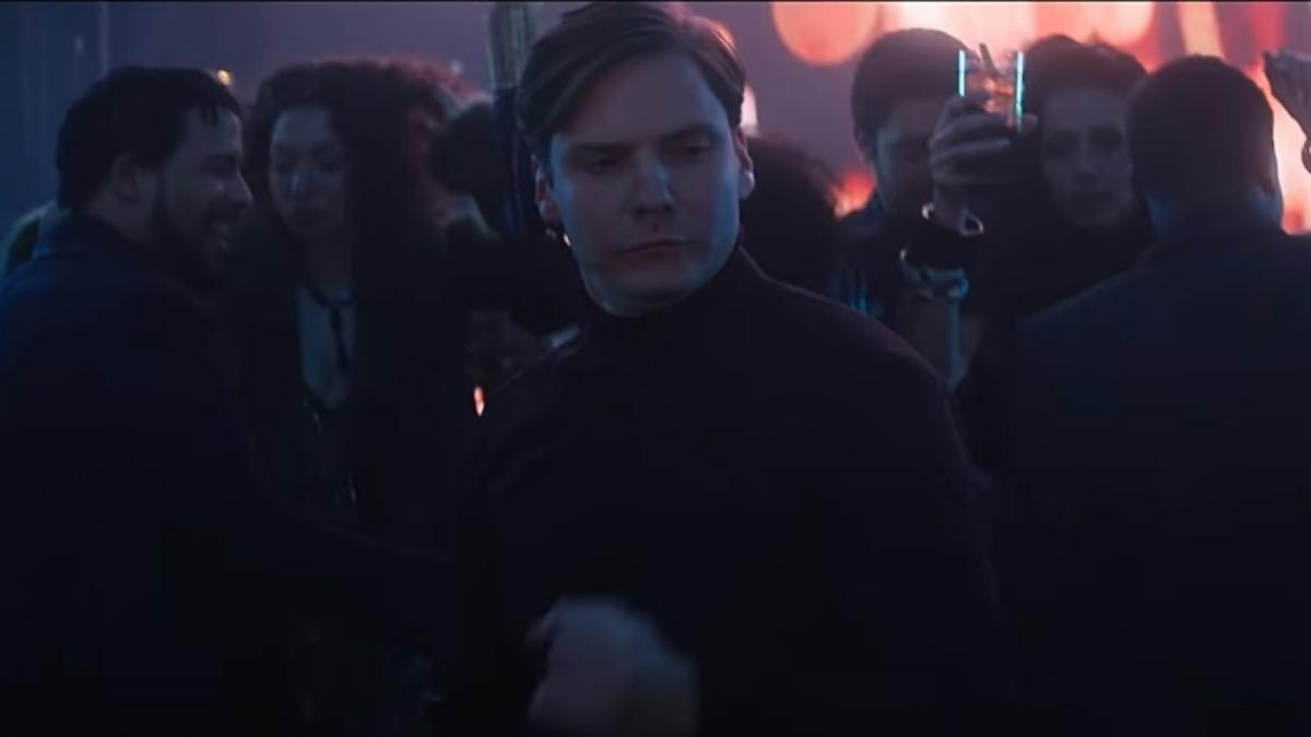 The Falcon and The Winter Soldier’dan Bir Sahnenin Hipnotize Olma Garantili 1 Saatlik Versiyonu Yayınlandı [Video]