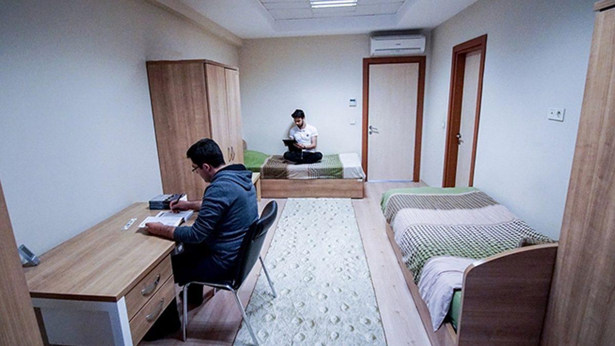 Bayram Tatilinin 9 Güne Çıkarıldığı Açıklandı: Öğrenciler, Yurtlarda Ücretsiz Konaklayabilecek!