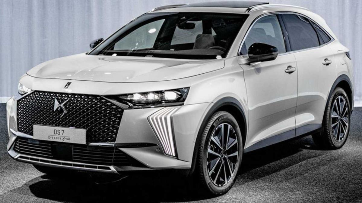 2022 DS 7 Crossback "Otomobil Değil, Sanat Eseri" Dedirten Tasarımıyla Tanıtıldı: İşte Özellikleri ve Fiyatı