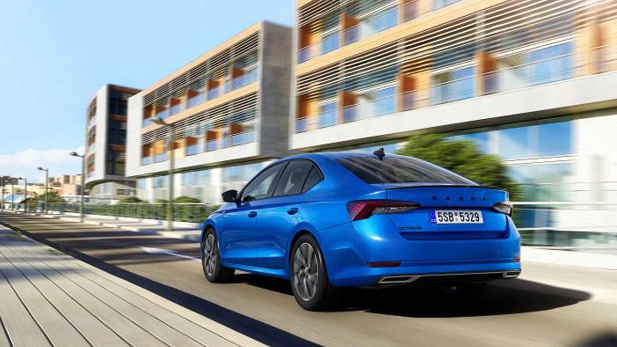 Skoda, Bol Motor Seçeneği ile Gelen 2021 Model Octavia Sportline’ı Tanıttı