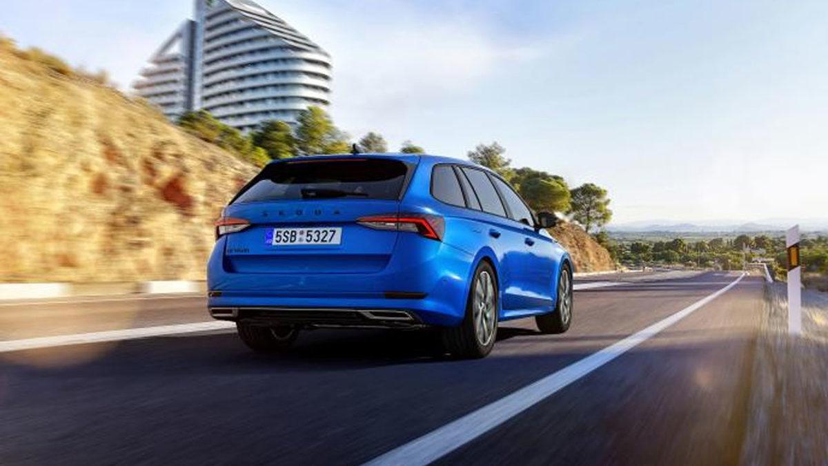 Skoda, Bol Motor Seçeneği ile Gelen 2021 Model Octavia Sportline’ı Tanıttı