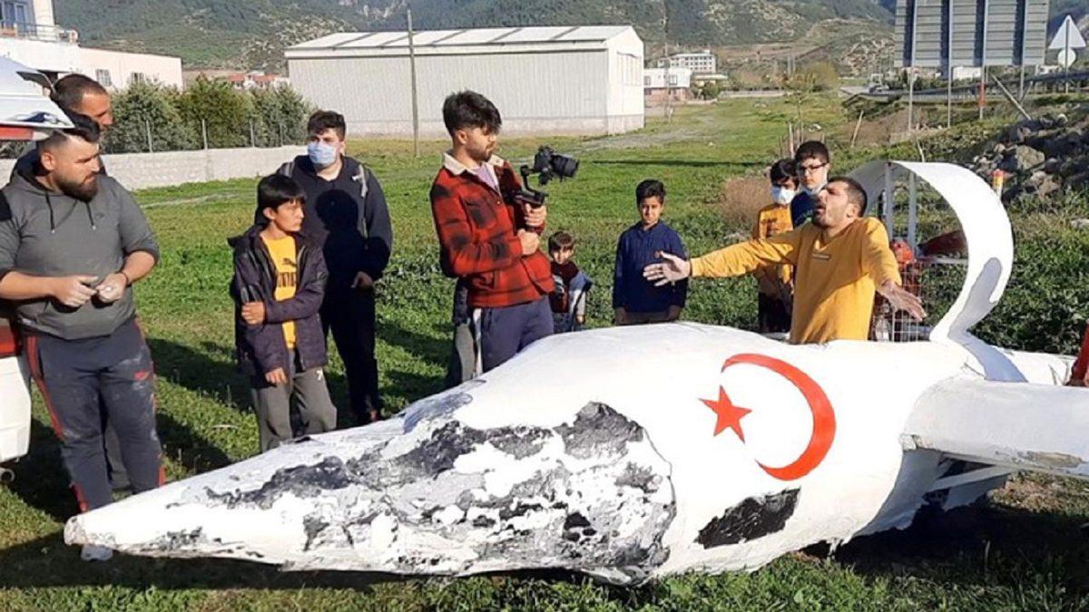 Türk YouTuber’ın Yaptığı Uçak Test Sırasında Düştü: Çevre Sakinleri İHA Sandı