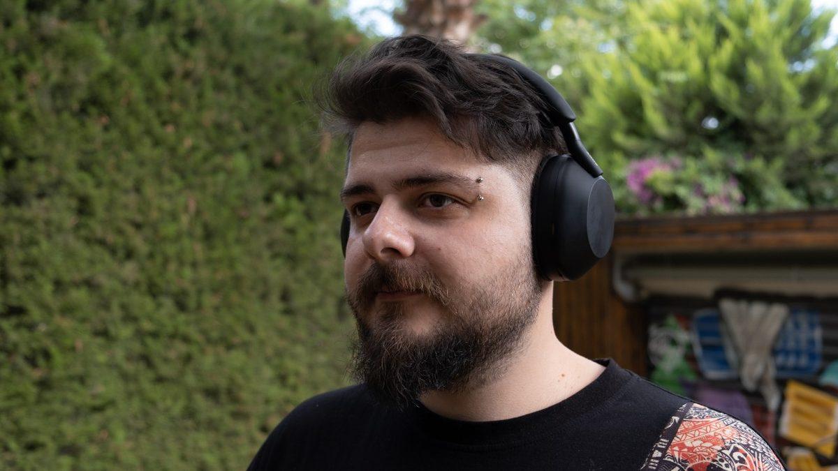 3 Dakikalık Şarjla 3 Saat Kullanım İmkanı Sunan Kablosuz Kulak Üstü Kulaklık İncelemesi: Sony WH-1000XM5