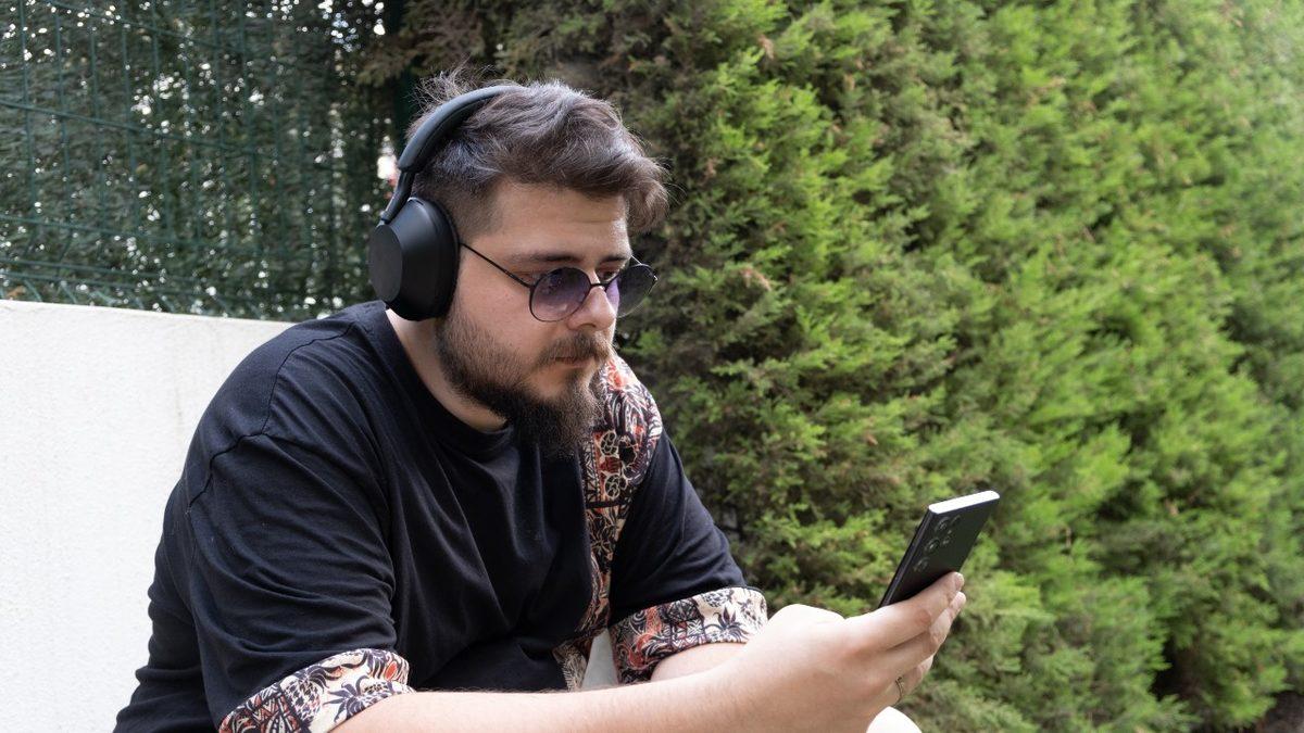 3 Dakikalık Şarjla 3 Saat Kullanım İmkanı Sunan Kablosuz Kulak Üstü Kulaklık İncelemesi: Sony WH-1000XM5