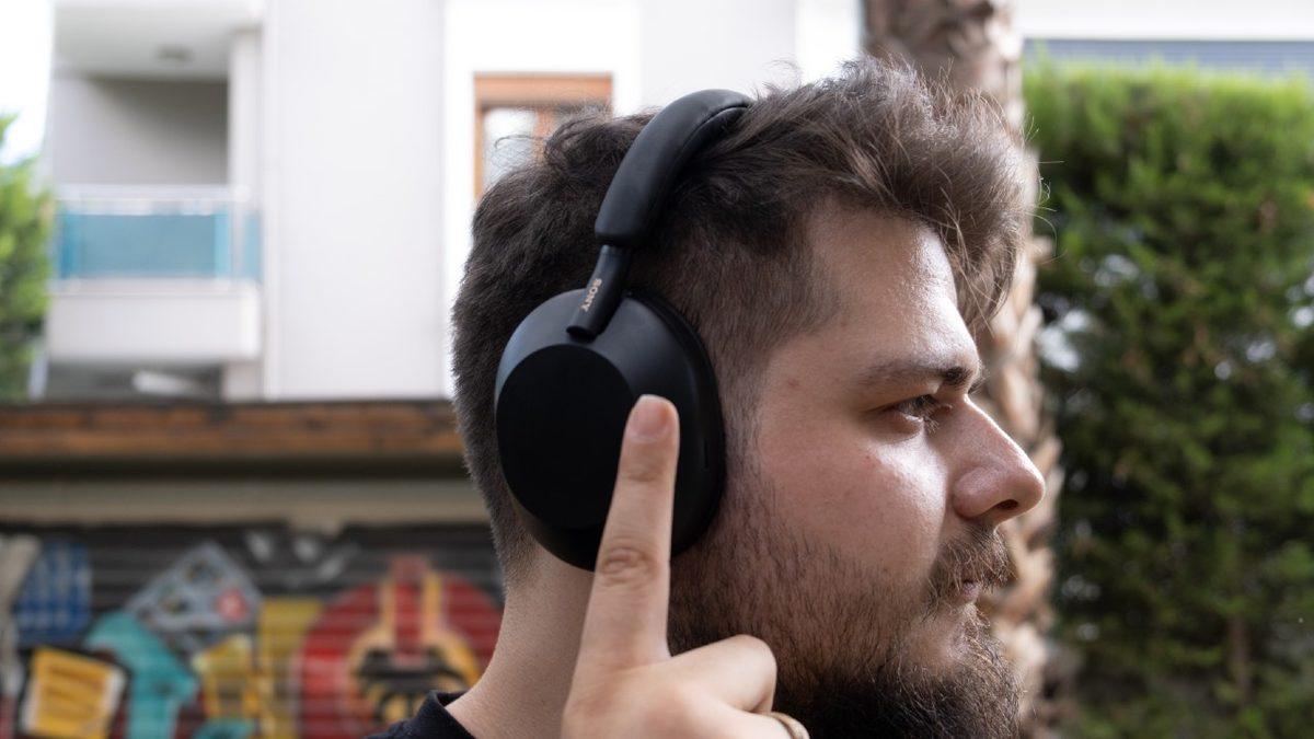 3 Dakikalık Şarjla 3 Saat Kullanım İmkanı Sunan Kablosuz Kulak Üstü Kulaklık İncelemesi: Sony WH-1000XM5