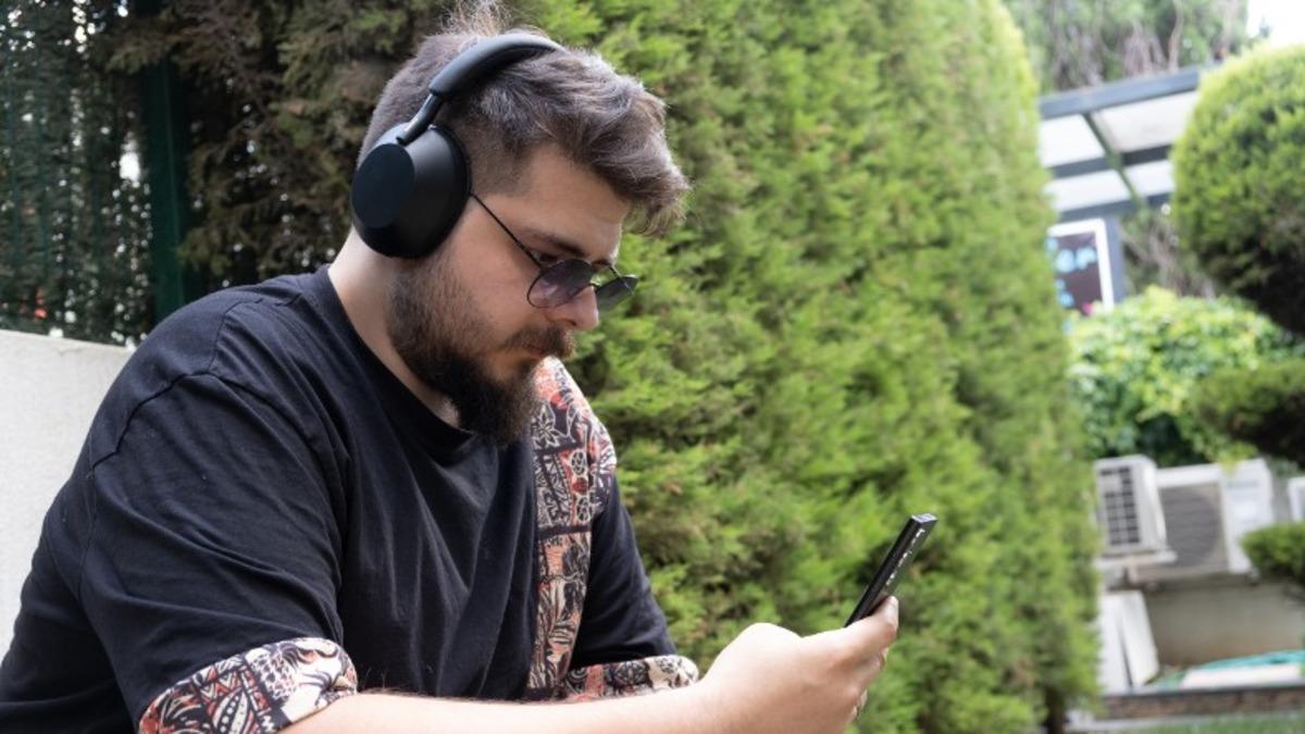 3 Dakikalık Şarjla 3 Saat Kullanım İmkanı Sunan Kablosuz Kulak Üstü Kulaklık İncelemesi: Sony WH-1000XM5