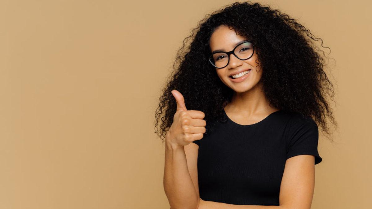 Neden Bir Şeyler Anlatırken Elimizi Bu Kadar Sık Kullanıyoruz? Beynimizle Bir İlişkisi Var!