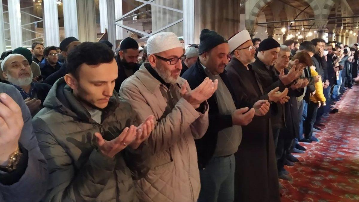 Bayramlarda Artık Akraba Ziyareti Yerine Tatilin Tercih Edilmesinin Ardındaki Psikolojik ve Sosyolojik Nedenler