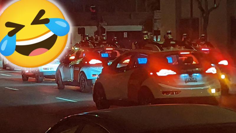 Maganda Yapay Zeka Görmedik Demeyiz: Bir Grup Otonom Taksi Yol Kesti, Trafiği Saatlerce Durdurdu!