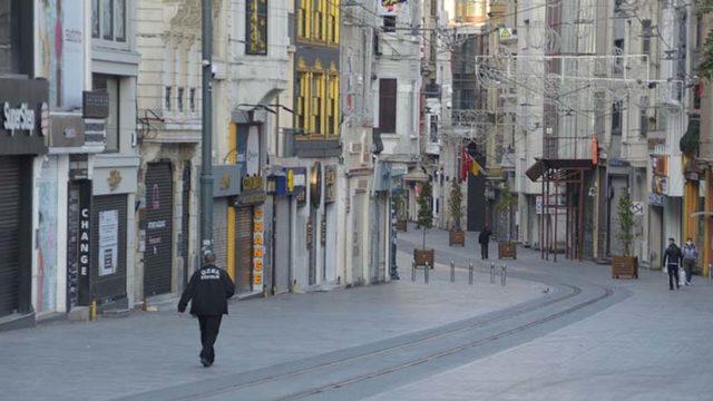 Bilim Kurulu Üyesi, Vaka Sayısı Düşmezse Alınabilecek Yeni Tedbirleri Açıkladı