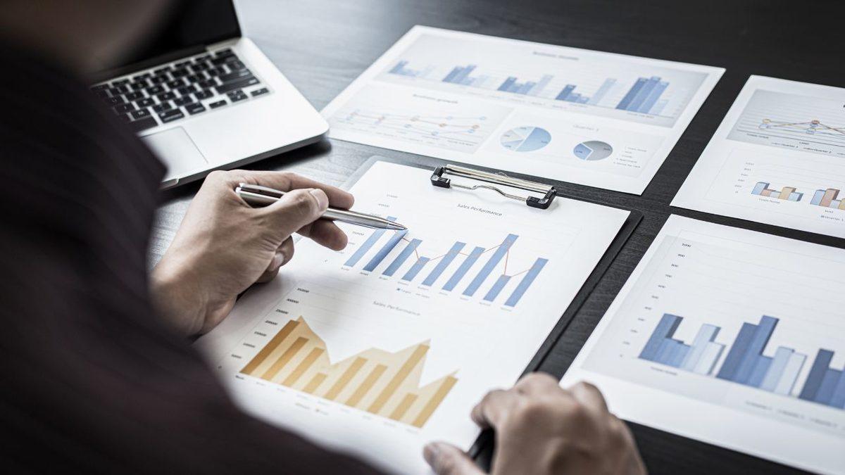 Apple Şimdi de Avukatıyla Davalık Oldu: Hissedarları Dolandırmış