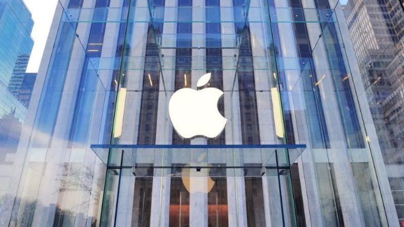 Apple Şimdi de Avukatıyla Davalık Oldu: Hissedarları Dolandırmış