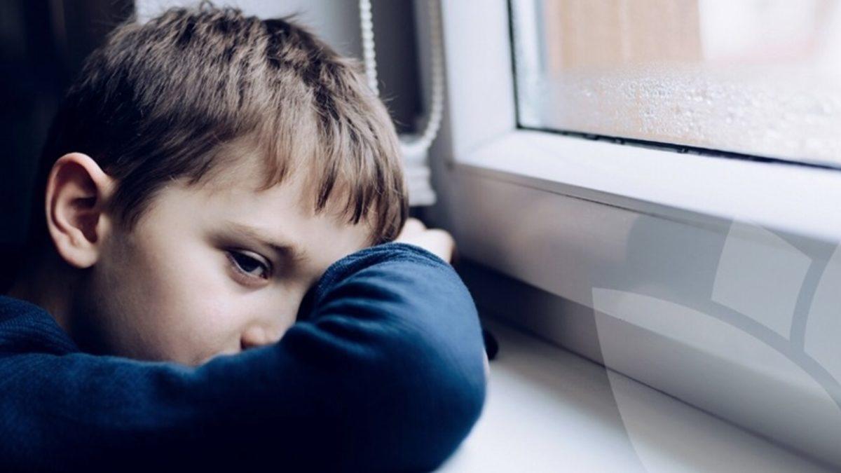 Ebeveynlerin, Çocuklarını ’At Gibi Yarıştırıp Kusursuz Olmaya Zorlamalarının’ Asıl Nedeni: Altın Çocuk Sendromu