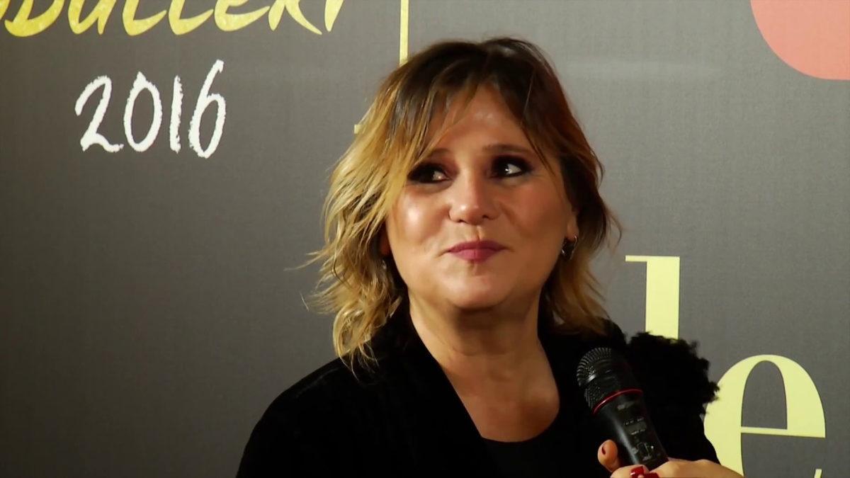 Eşcinsel Karakter Nedeniyle İptal Edildiği Söylenen ’Şimdiki Aklım Olsaydı’ Dizisi, Artık Bir İspanyol Dizisi Olacak