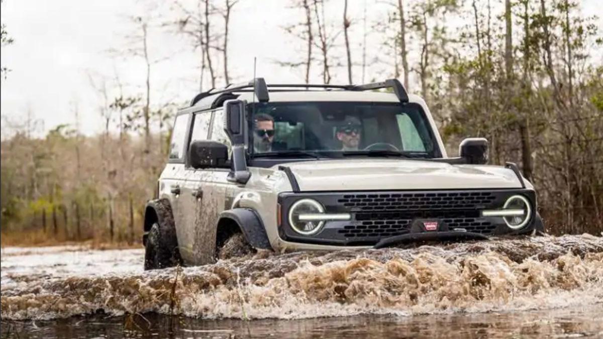 63.000’den Fazla Ford Otomobil Geri Çağrıldı: Camları Tükürükle Yapıştırmışlar