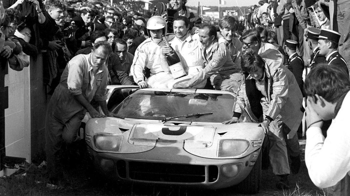 Ford’un Ferrari’yi Satın Alamayınca Ürettiği Canavar: Ford GT40’ın Ders Çıkarılacak Üretim Hikayesi