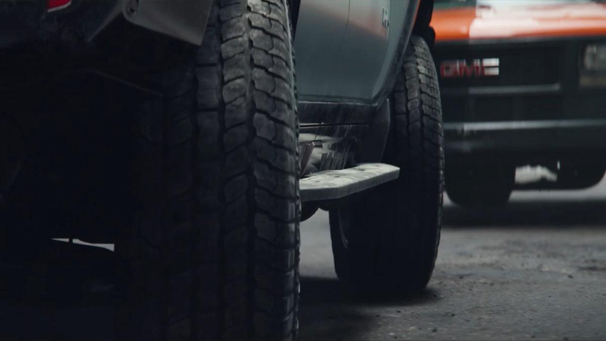 GTA’da Şifresini Yazsak Yine Alamayız: Yeni Elektrikli ’Tank’ GMC Hummer’ın Özellikleri ve Dudak Uçuklatan Fiyatı