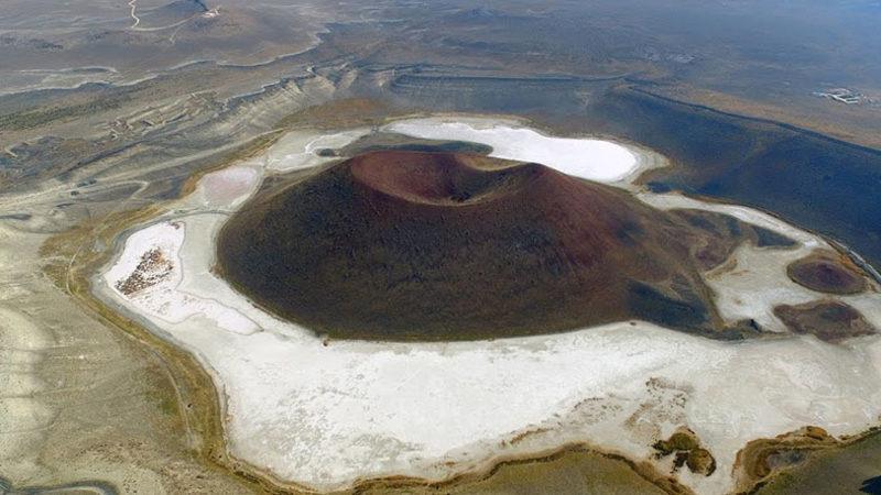Konya’daki ’Dünyanın Nazar Boncuğu’ Meke Gölü Kurudu